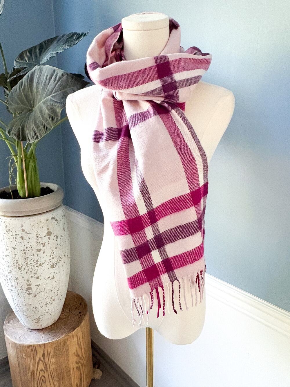 Pink 100% Cashmere Plaid Scarf Made in Scotland Fringe Fall Preppy Casual